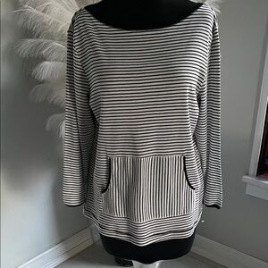 Classic Elements Black & White Striped Boatneck Pocket Sweatshirt